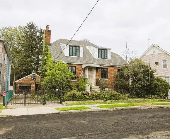 3231 Waterbury Avenue, Bronx, NY 10465