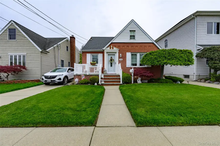 238 James Street, Franklin Square, NY 11010 - #2