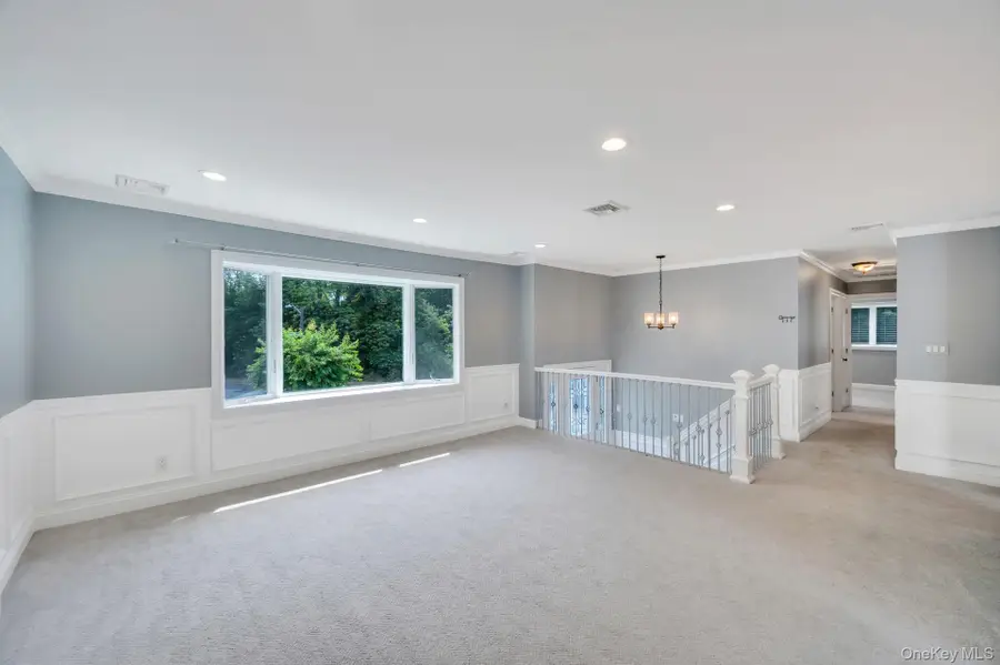 10 Evelyn Drive, Bethpage, NY 11714 - #3