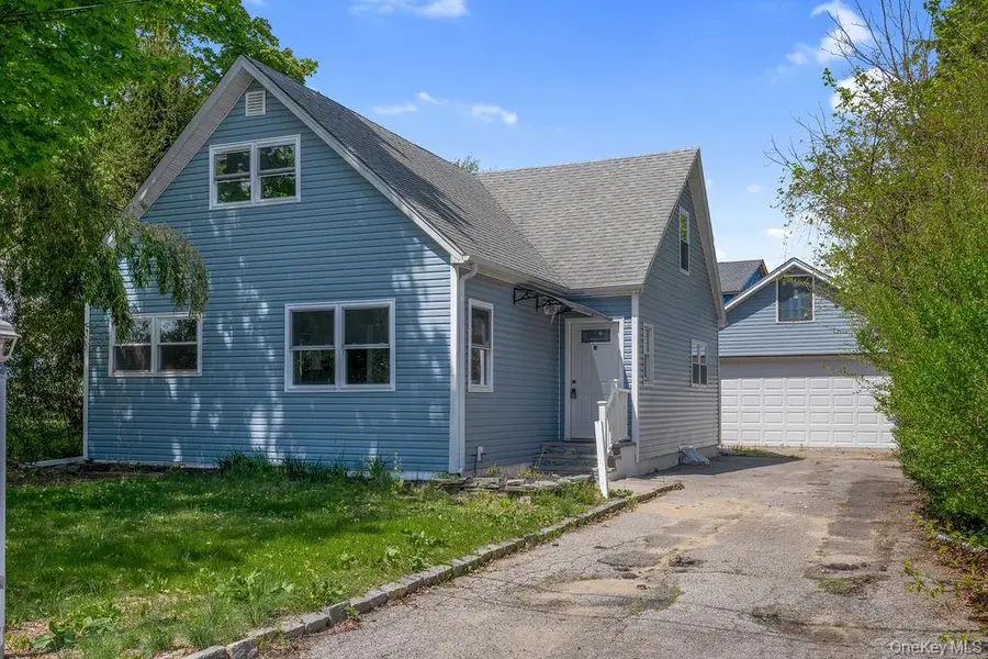 16 1st Street, Glenwood Landing, NY 11547 - #2