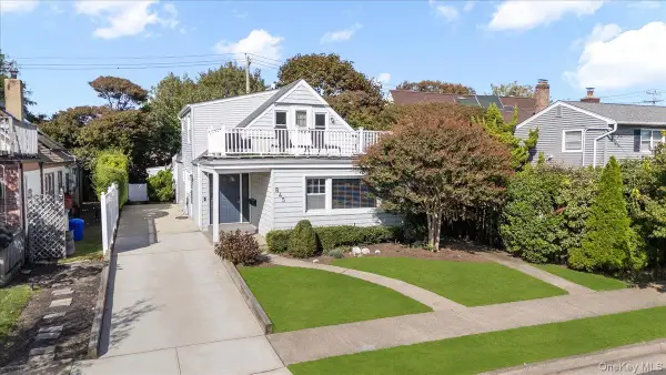 845 E Walnut Street, Long Beach, NY 11561