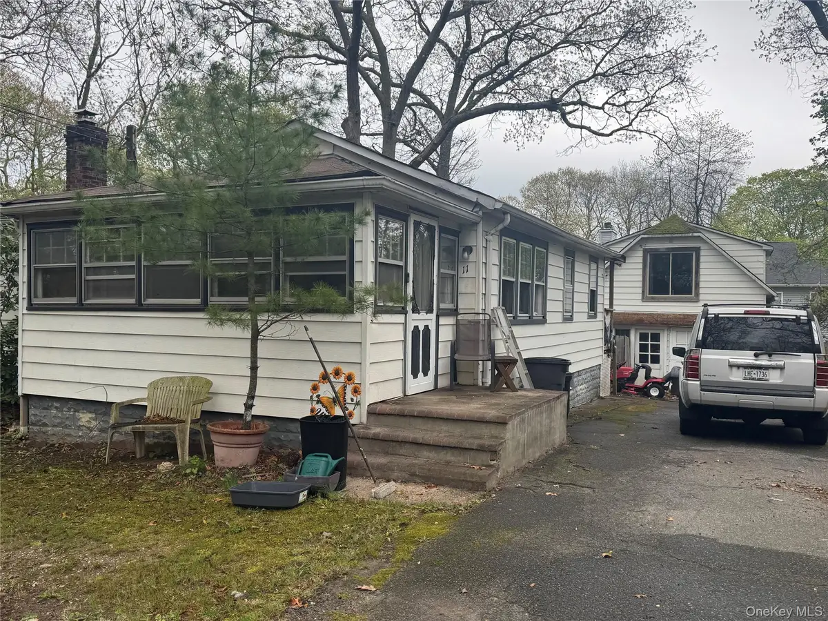 11 Arverne Road, Sound Beach, NY 11789 - #1