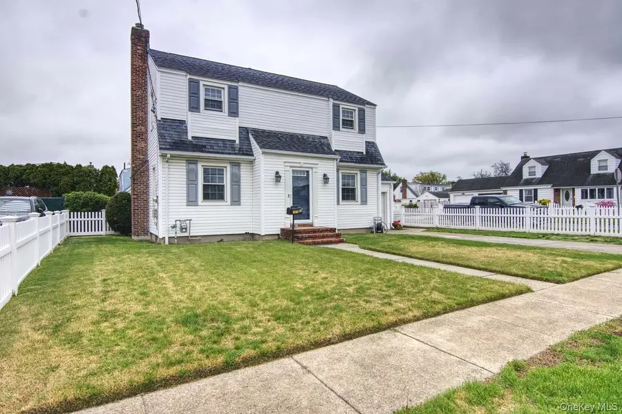 37 Sheridan Street, Valley Stream, NY 11580 - #2