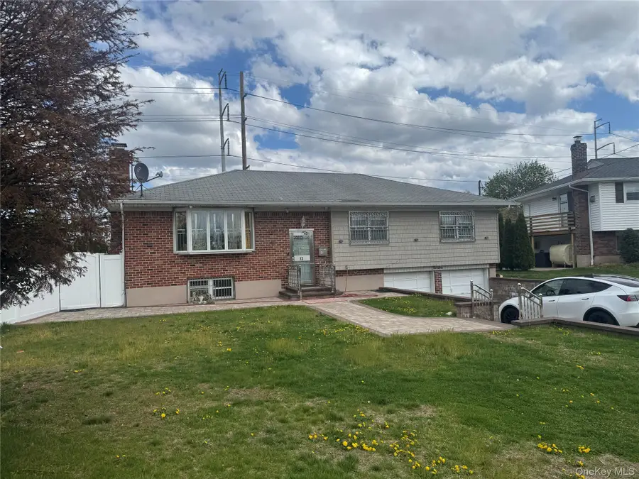 12 Hilton Court, Hicksville, NY 11801 - #2