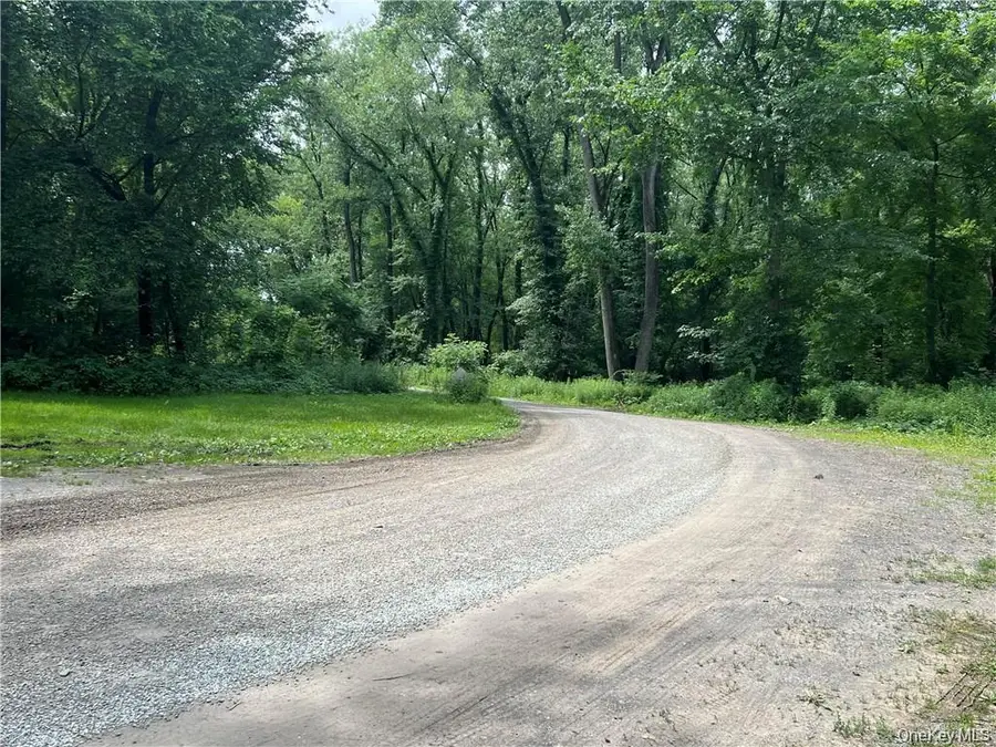 1 Kelts Grove Road, Waterford, NY 12188 - #3