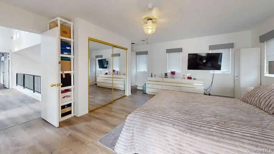 53 Coolidge Avenue, Amity Harbor, NY 11701 - #2