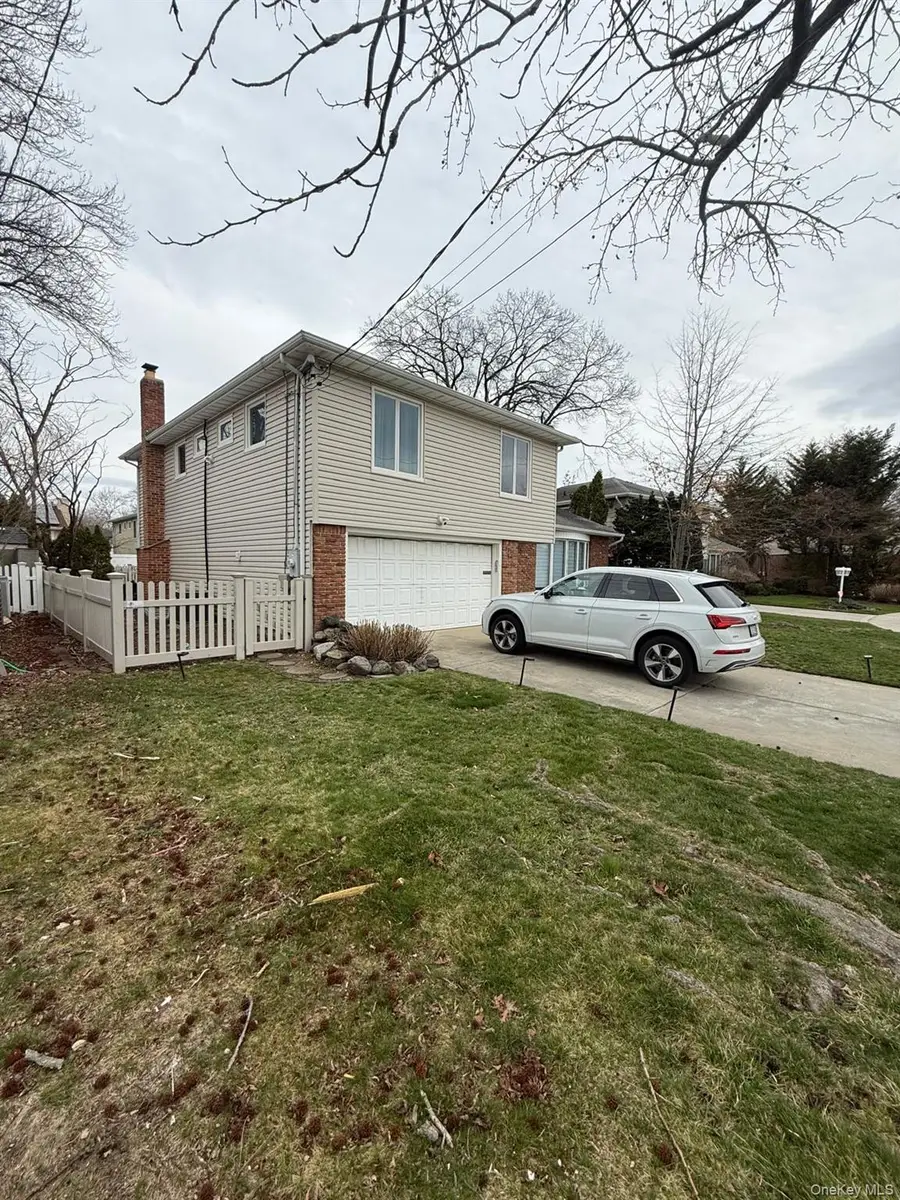 23 Geoffrey Lane, Hewlett, NY 11557 - #2