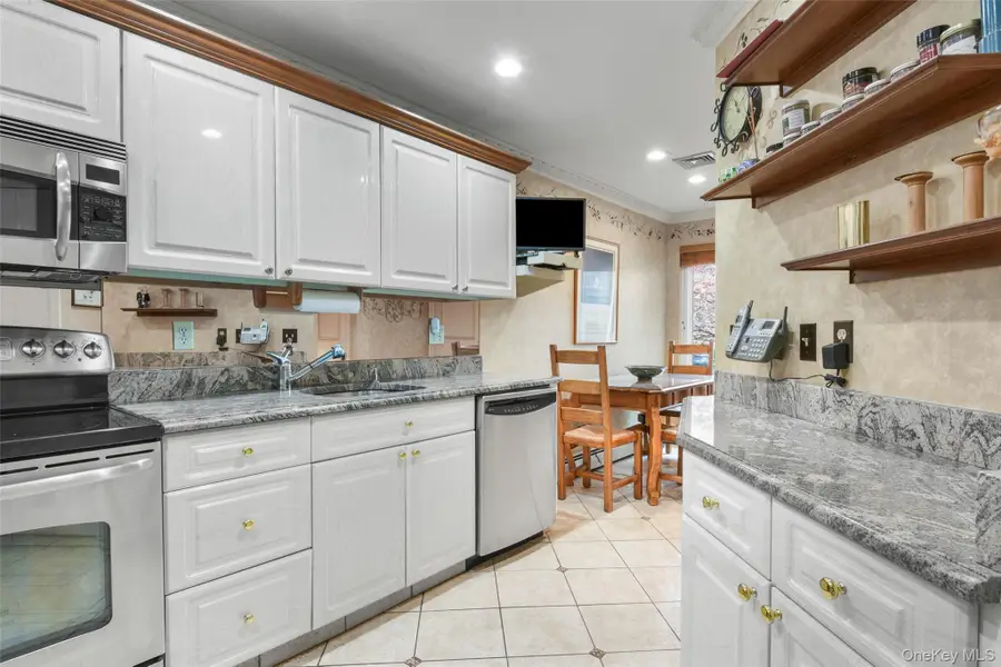 27 Top Of The Ridge #D9, Mamaroneck, NY 10543 - #3