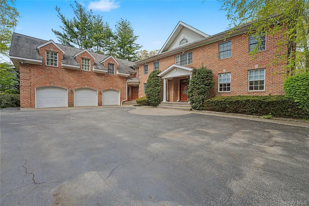 12 Chauncey Place, Woodbury, NY 11797 - #1
