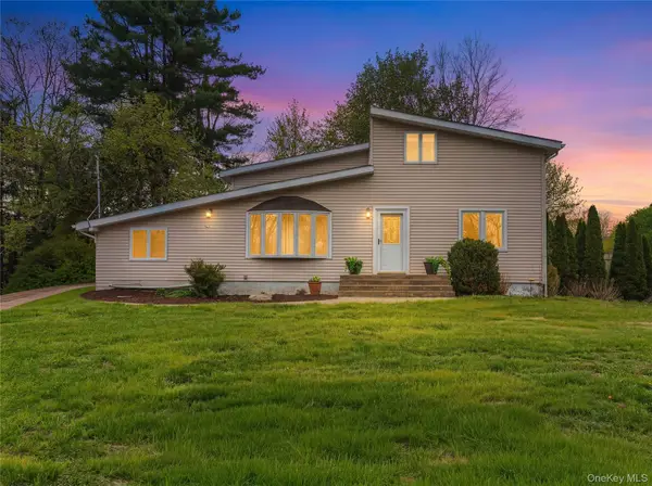5 Laurie Lane, Newburgh, NY 12550