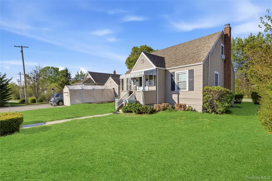 29 Lamport Avenue, Port Jefferson Station, NY 11776 - #2