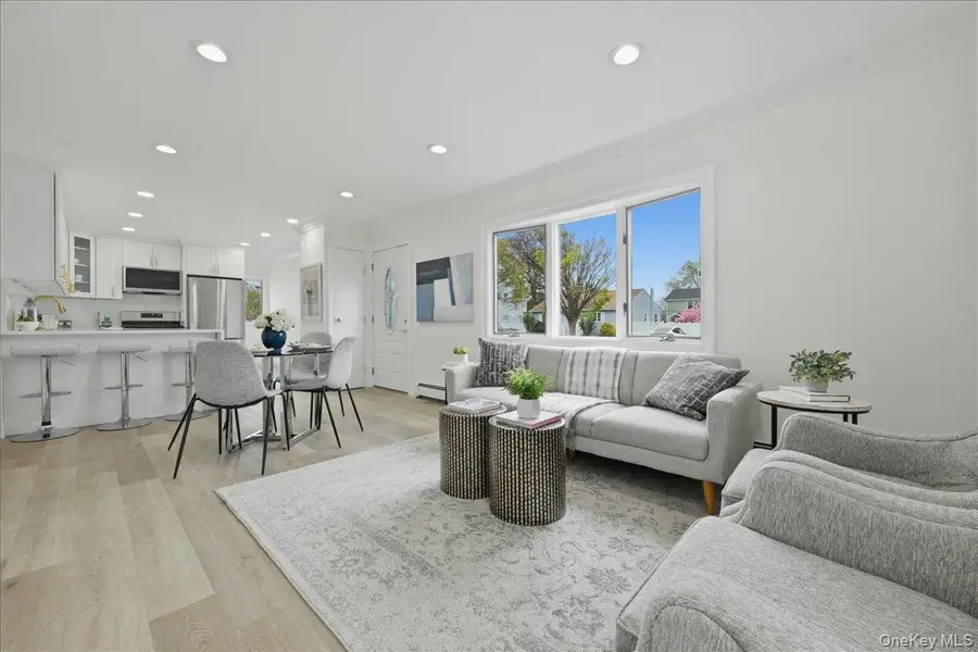 84 N Fordham Road, Hicksville, NY 11801 - #2