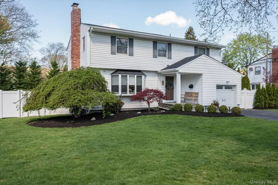 1 Catherwood Crescent, Melville, NY 11747 - #2
