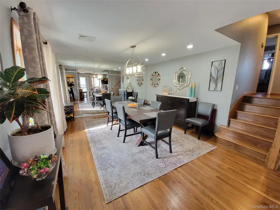 59 Lumur Drive, Sayville, NY 11782 - #3