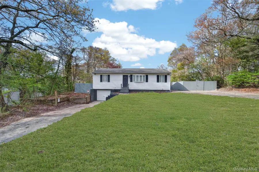 65 Maple Lane, Medford, NY 11763 - #3