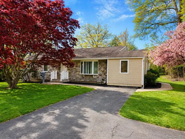 19 Buckingham Road, Nanuet, NY 10954