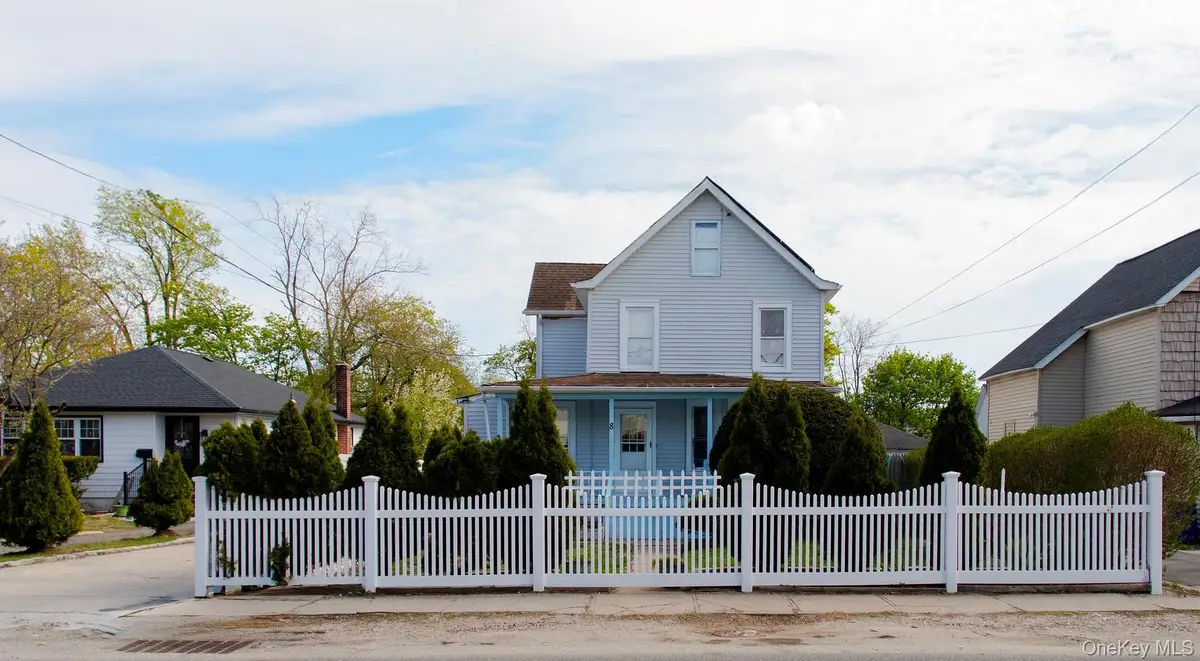 8 Brightside Avenue, Central Islip, NY 11722 - #1