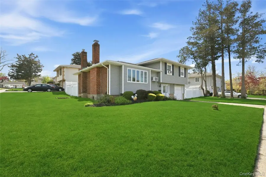 87 Stephen Drive, Plainview, NY 11803 - #3