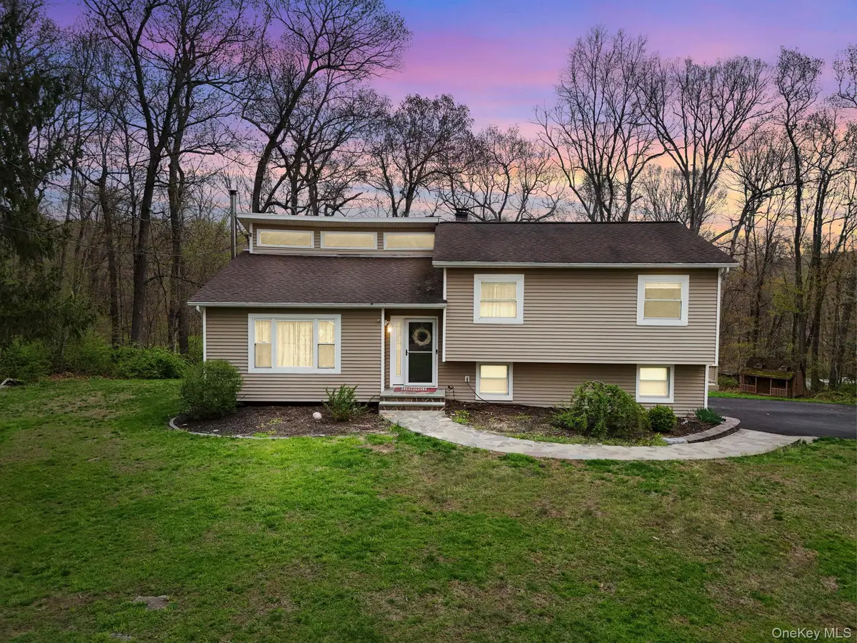 325 Oak Ridge Road, Hopewell Junction, NY 12533 - #1