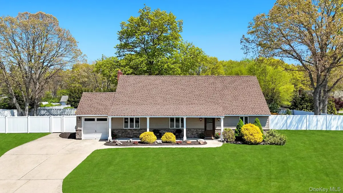 237 Oakland Avenue, Miller Place, NY 11764 - #1