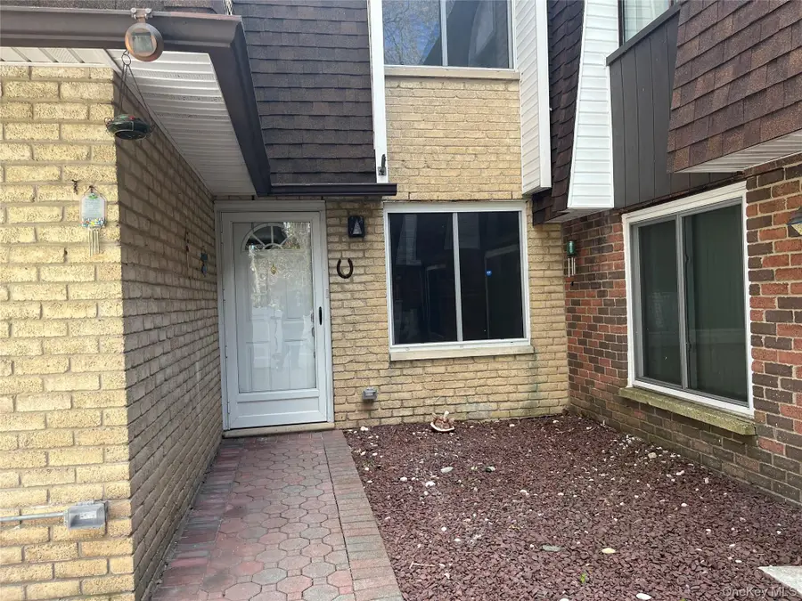 138 Golf Lane, Medford, NY 11763 - #2