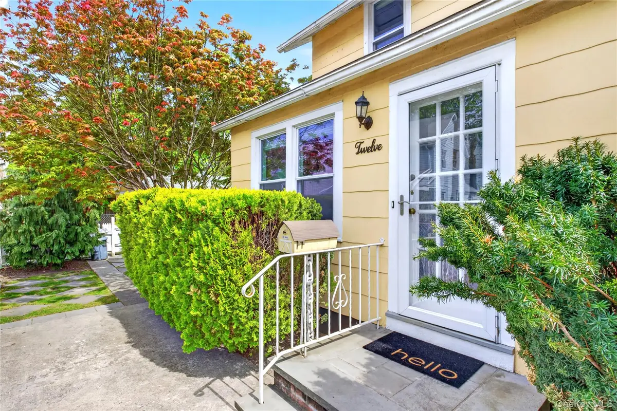 12 Smull Place, Port Washington, NY 11050 - #1