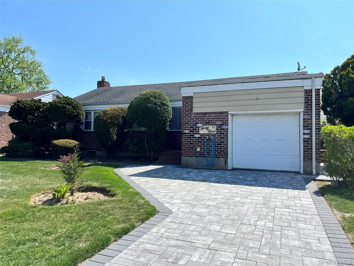 39 Caroline Avenue, Elmont, NY 11003 - #1