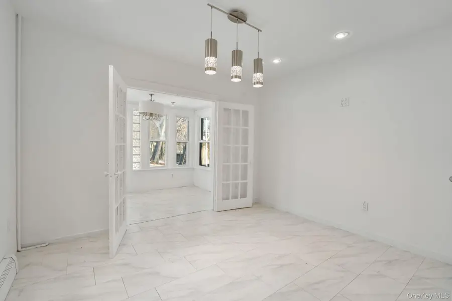 90-22 82nd Road, Glendale, NY 11385 - #3