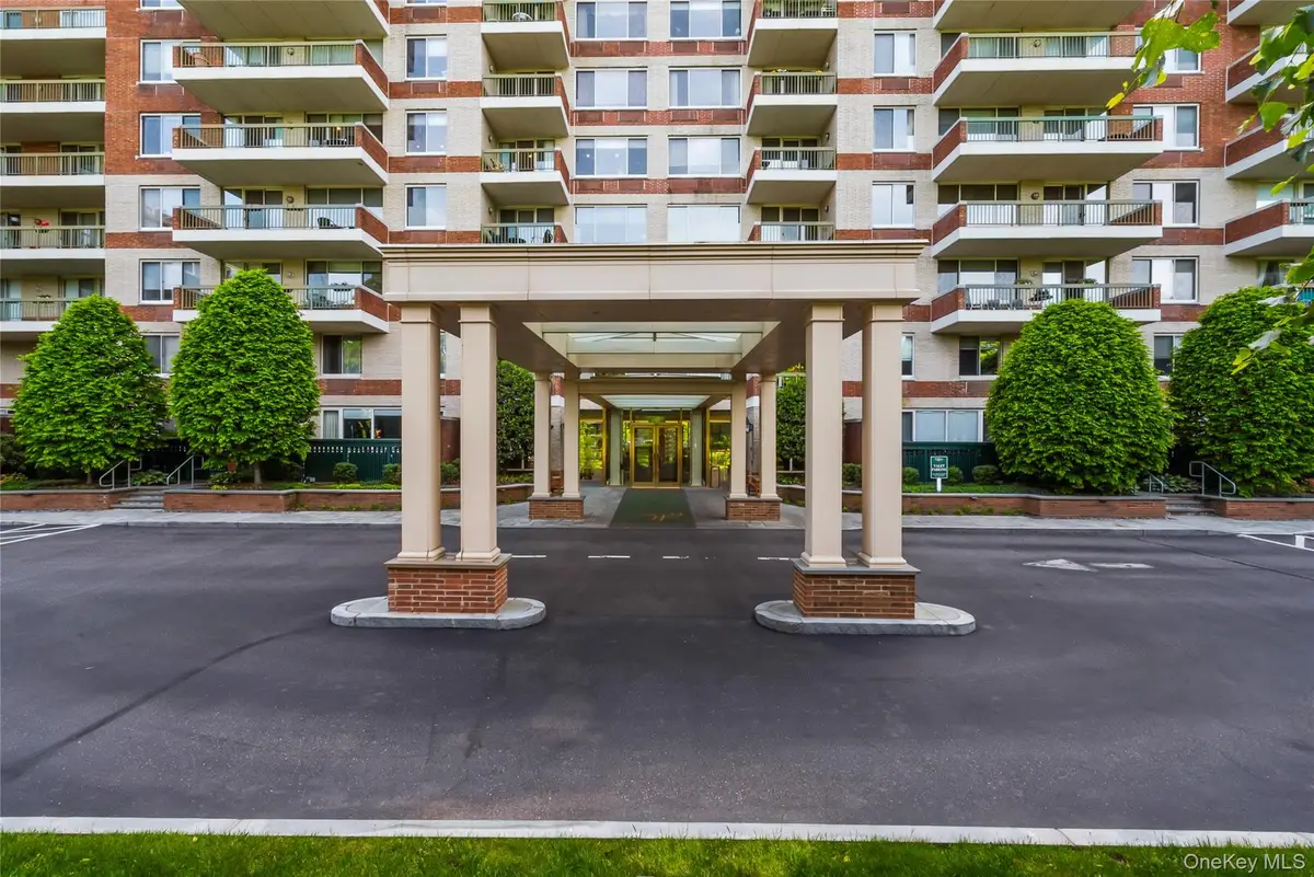 111 Cherry Valley Avenue #517, Garden City, NY 11530 - #1