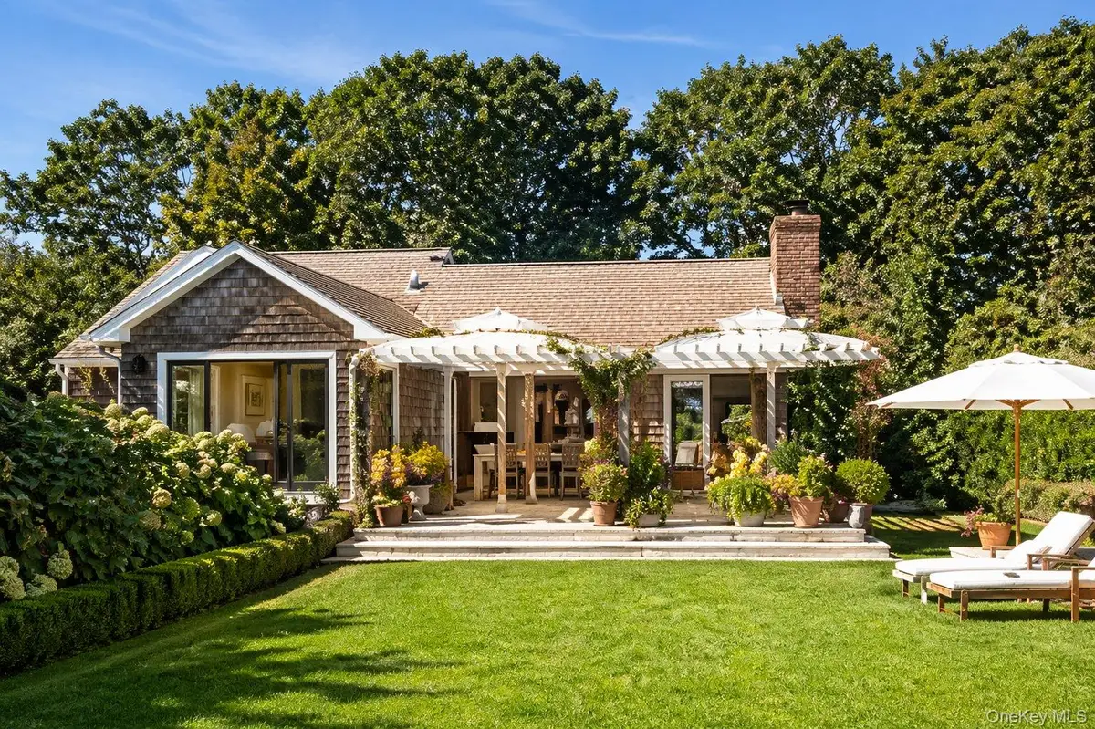 44 Straight Path, Southampton, NY 11968 - #1