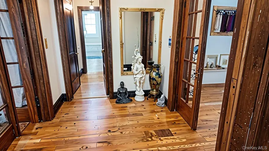 568 W 261st Street, Bronx, NY 10471 - #2