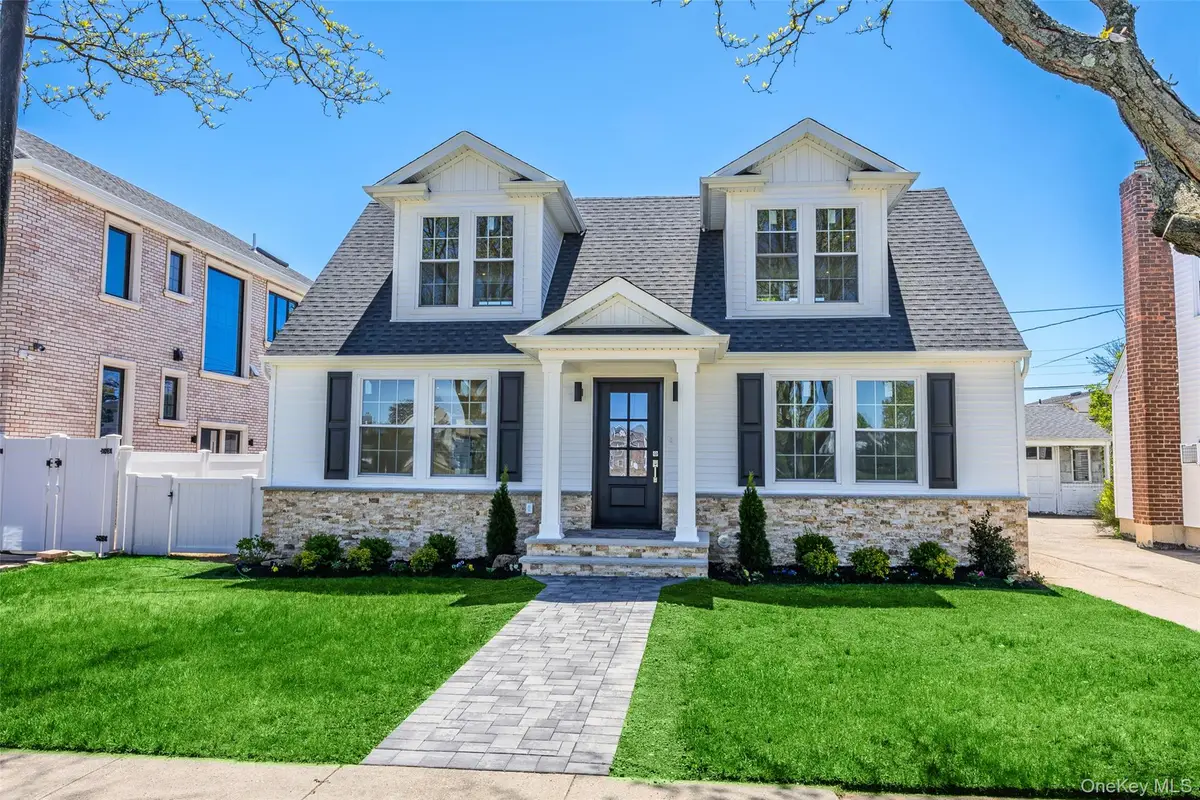 206 Devonshire Drive, New Hyde Park, NY 11040 - #1