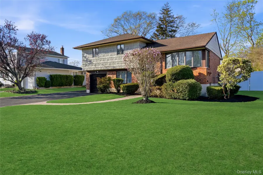 189 Marilynn Street, East Islip, NY 11730 - #3