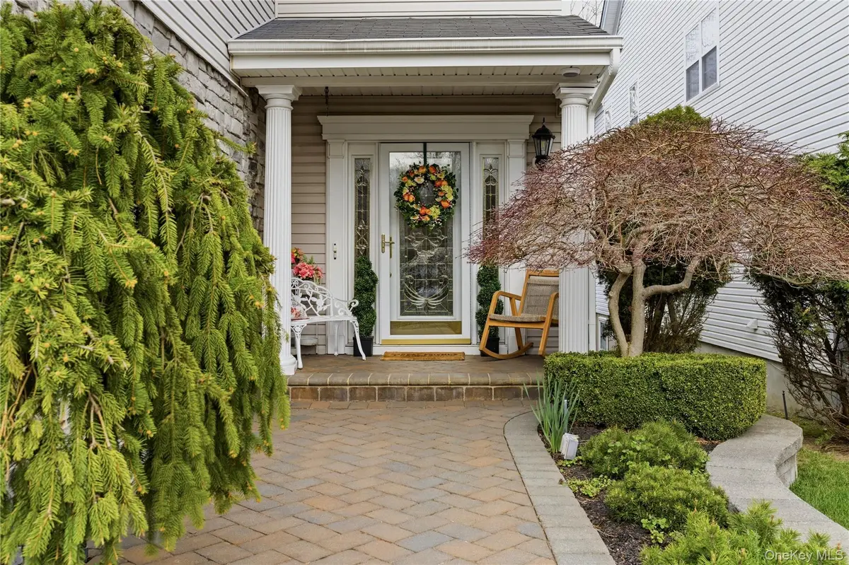 20 Kate Circle, Middle Island, NY 11953 - #1