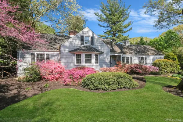 194 Huntington Bay Road, Huntington, NY 11743