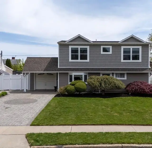 35 Martin, Westbury, NY 11590 - #2