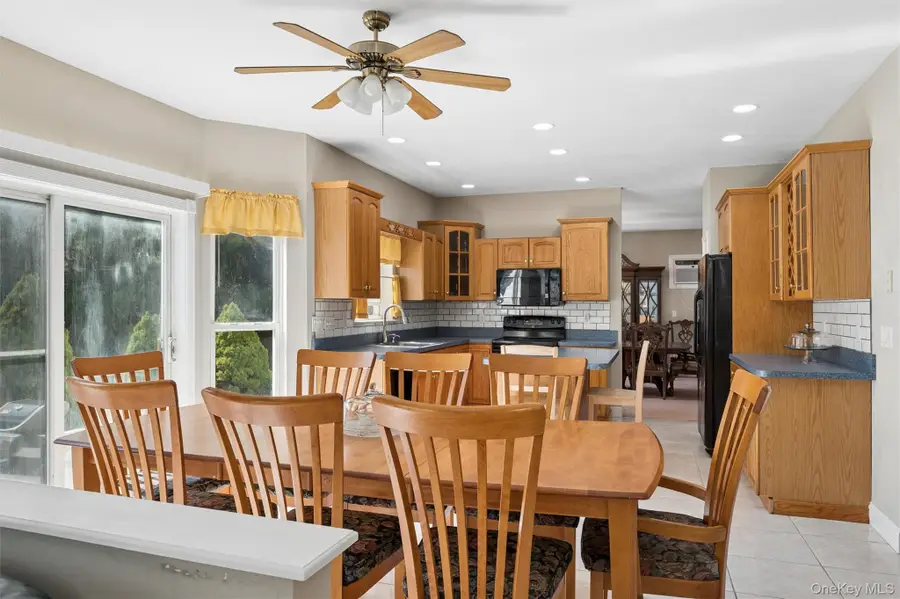 17 Egret Way, Center Moriches, NY 11934 - #3