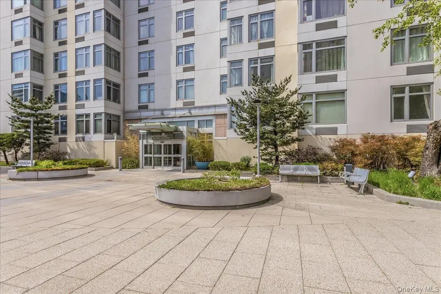 4026 College Point Boulevard #11E, Flushing, NY 11354 - #2