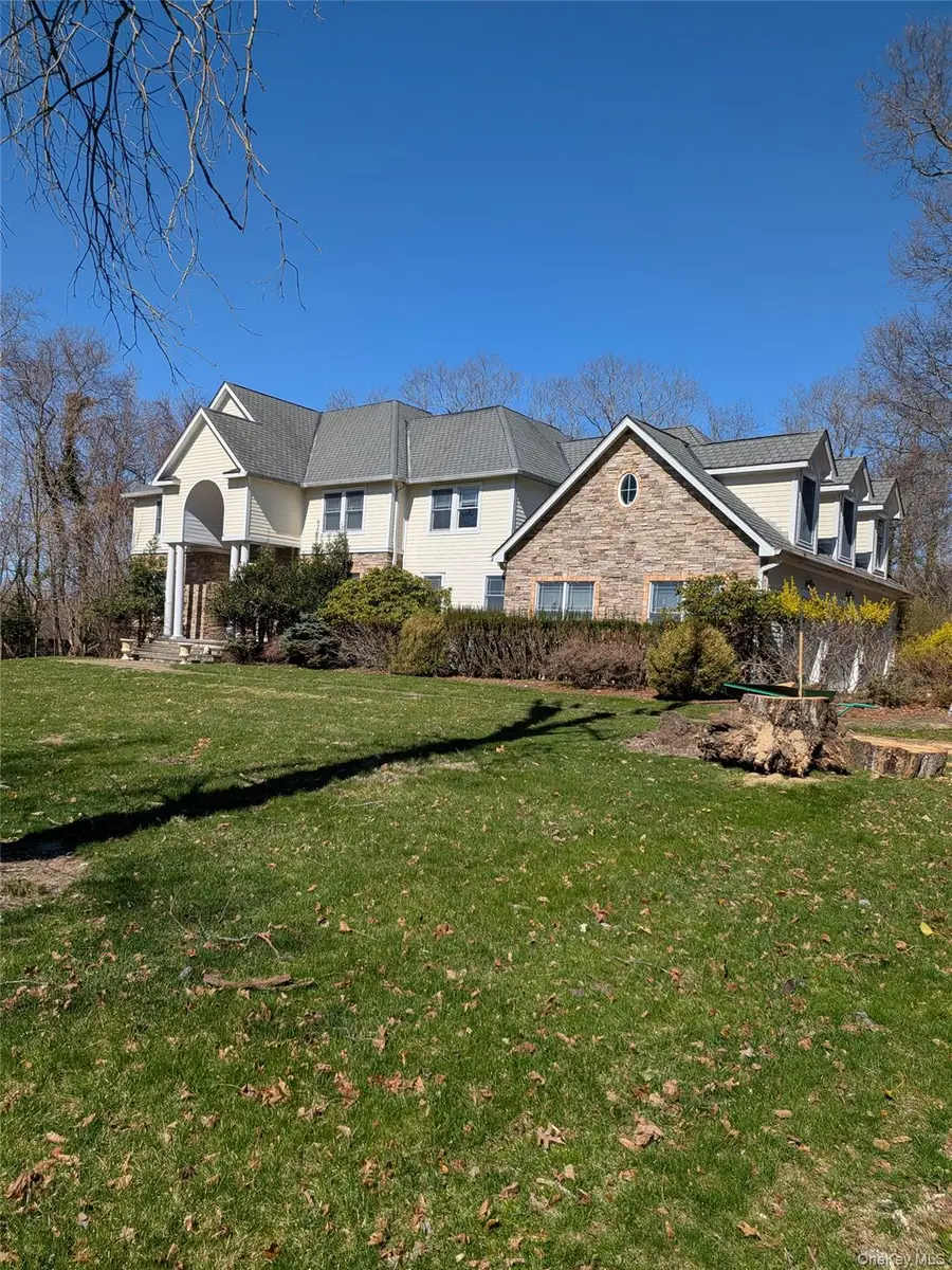 126 Old Field Road, Setauket, NY 11733 - #2