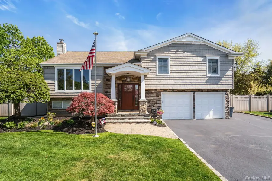 101 Hayrick Lane, Commack, NY 11725 - #2