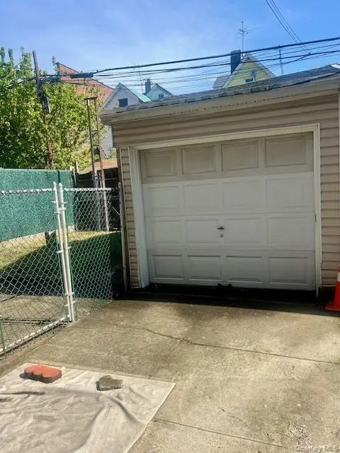 4327 Elbertson Street, Elmhurst, NY 11373 - #3