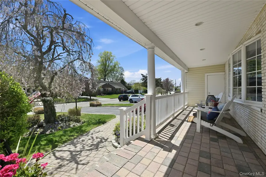 11 Rumson Road, Massapequa, NY 11758 - #3