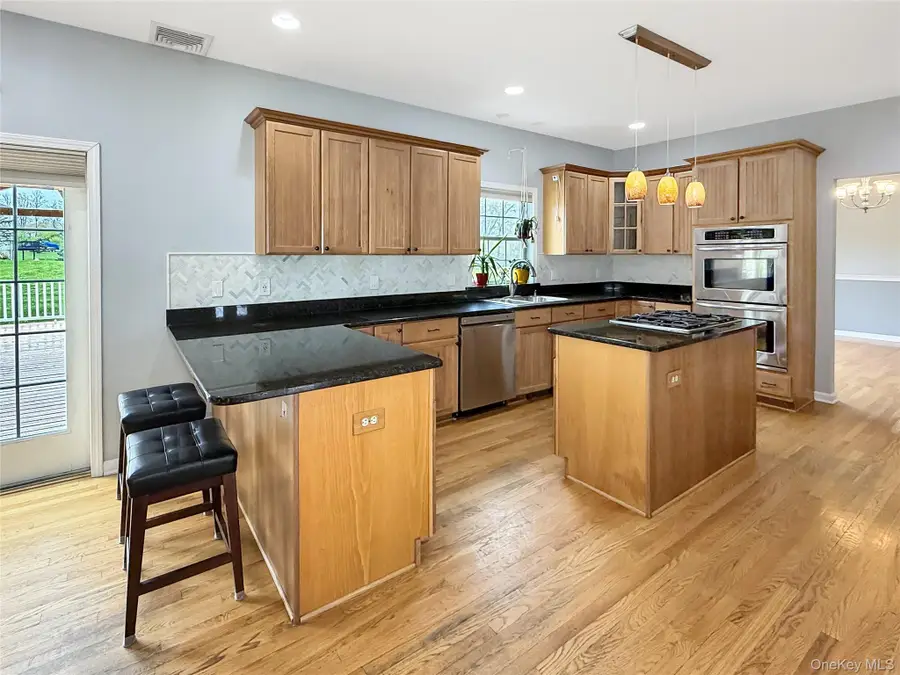 343 North Avenue, Pleasant Valley, NY 12569 - #2