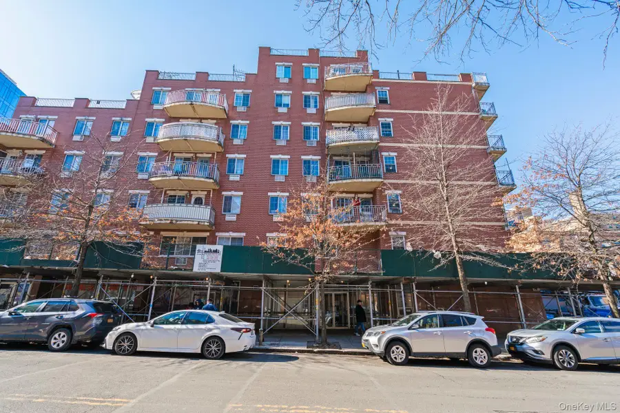3506 Leavitt Street #3I, Flushing, NY 11354 - #2