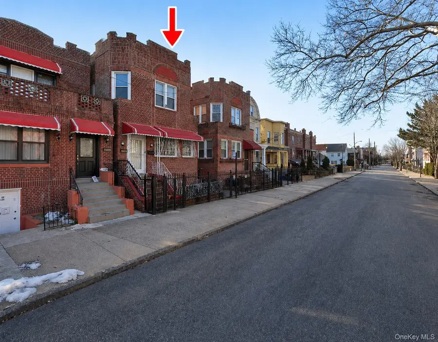 818 E 227th Street, Bronx, NY 10466 - #2