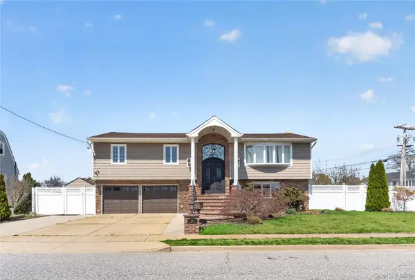 101 Jetmore Place, Massapequa, NY 11758