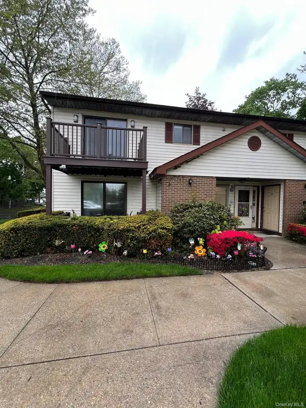 615 Broadway #2, Amityville, NY 11701