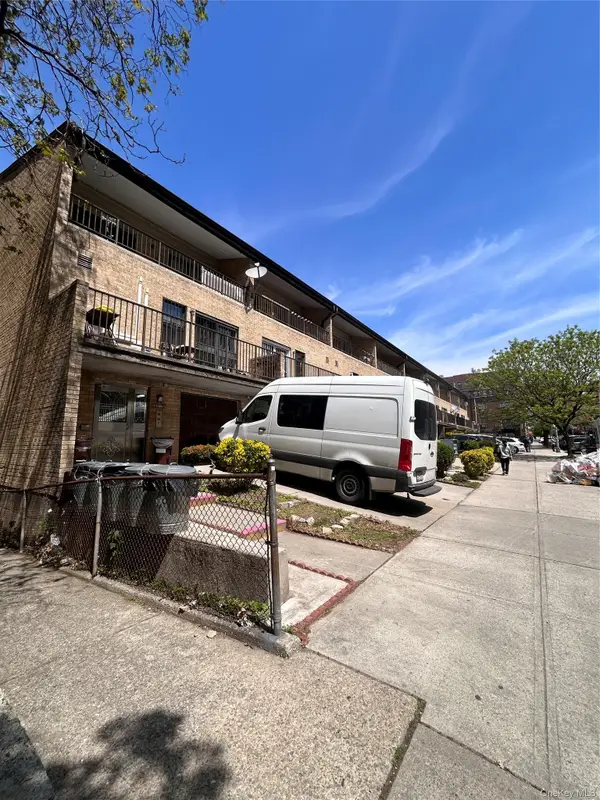 14337 Barclay Avenue, Flushing, NY 11355
