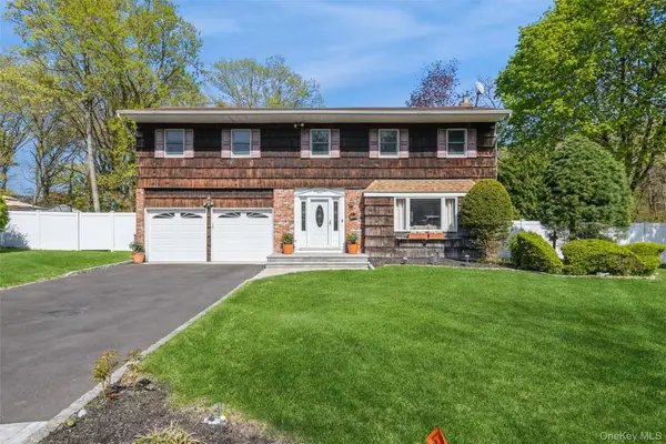 19 Heather Drive, Kings Park, NY 11754