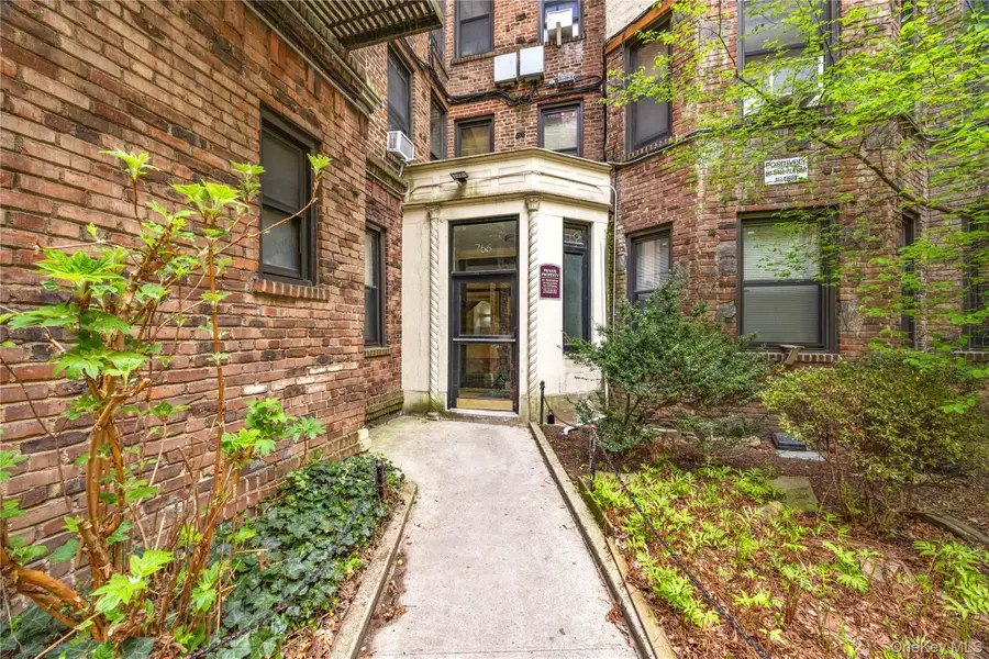 766 Brady Avenue #538, Bronx, NY 10462 - #2